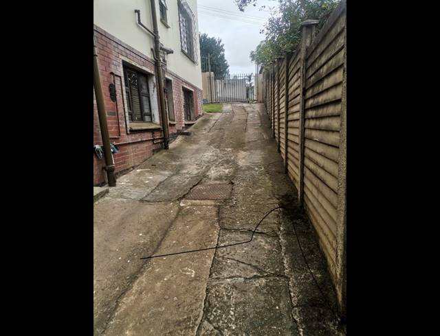 21 BEDROOM APARTMENT BLOCK FOR SALE IN UMBILO